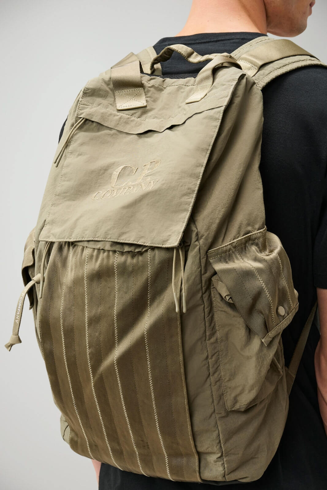 CP Company Zaino Herringbone Back Pack / Oliva