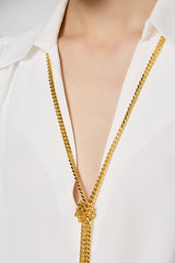 Blusa da donna Elisabetta Franchi con catena e charms dettaglio