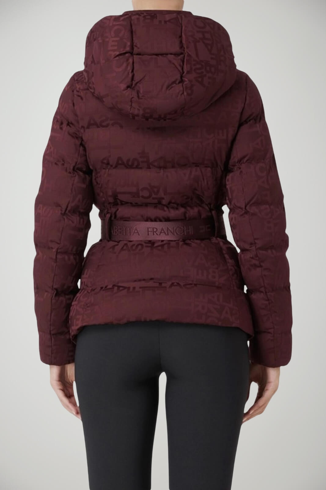 Piumino da donna Elisabetta Franchi con cintura retro