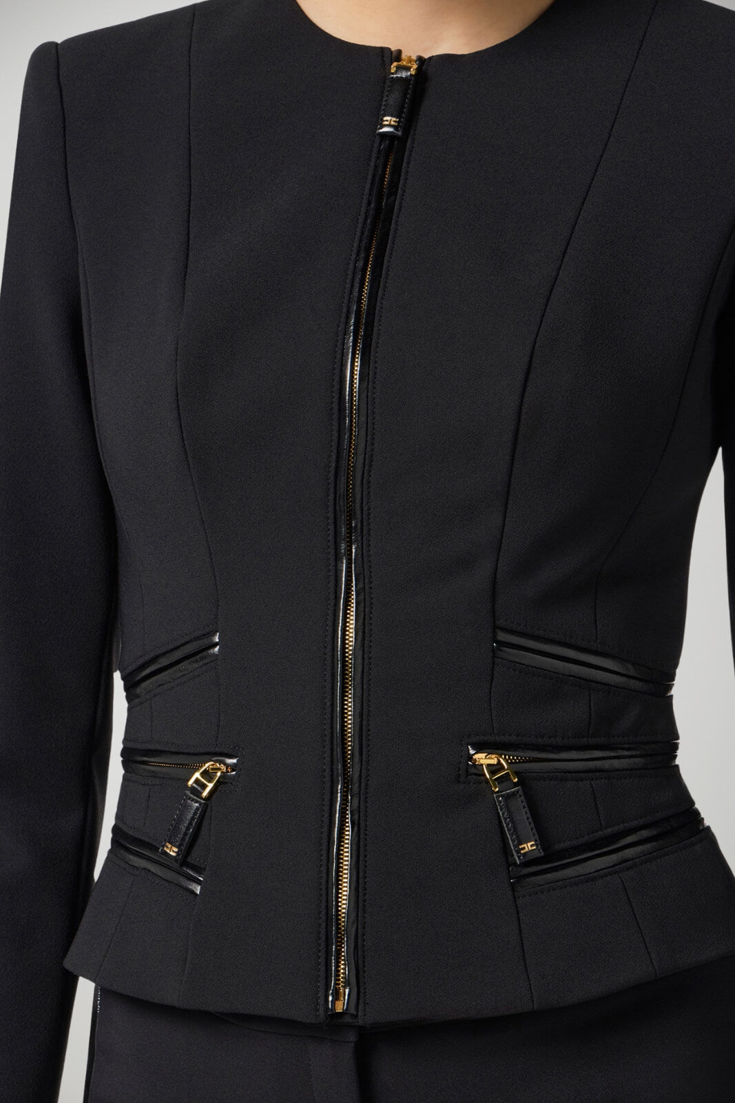 Giacca da donna Elisabetta Franchi in crepe con zip dettaglio