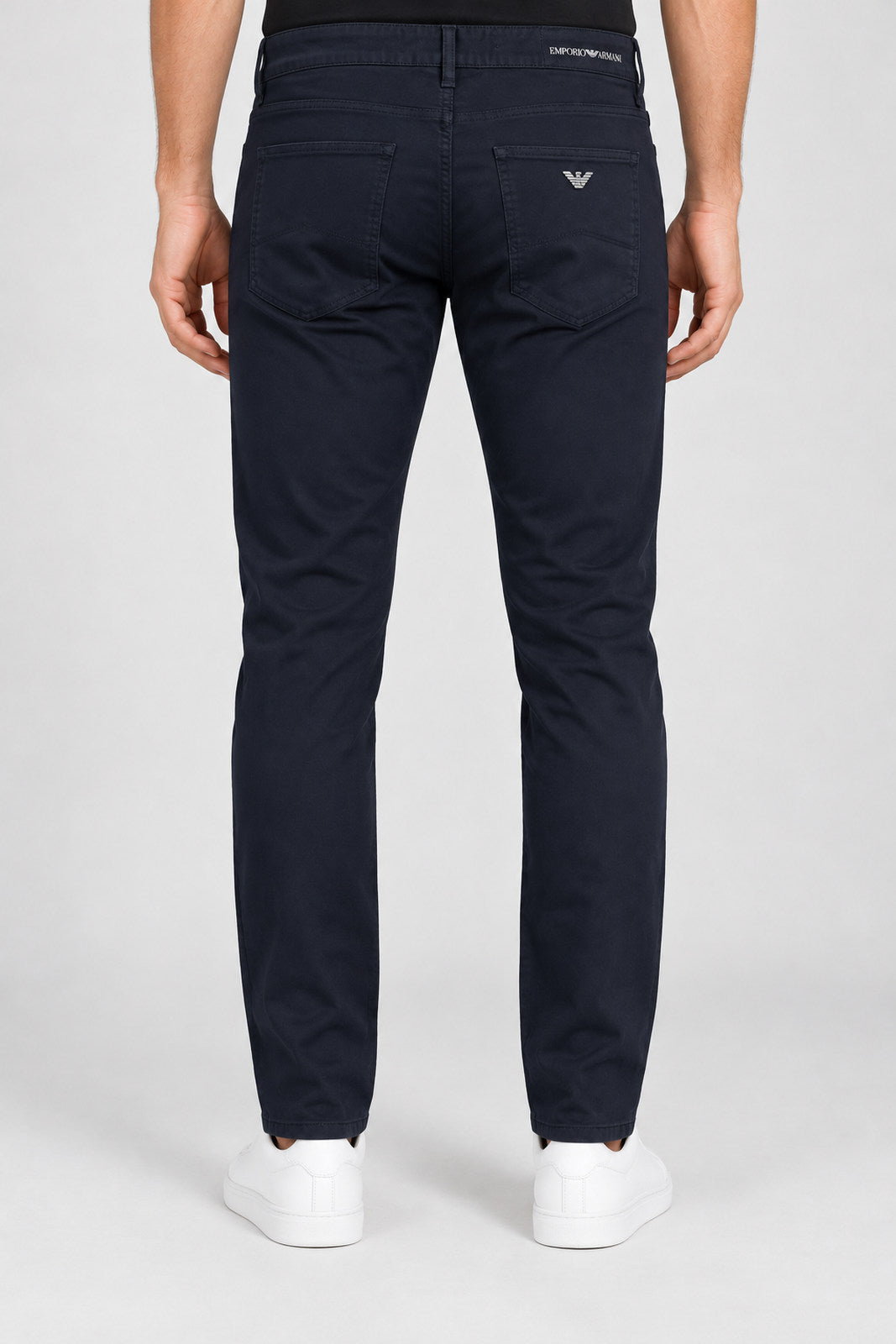 Emporio Armani Pantaloni Uomo Slim fit in gabardina stretch