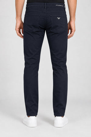 Emporio Armani Pantaloni Uomo Slim fit in gabardina stretch