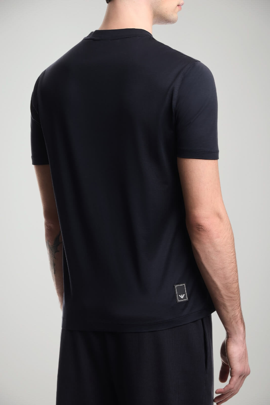 T-shirt uomo Emporio Armani maniche corte in lyocell e cotone tinta unita blu navy