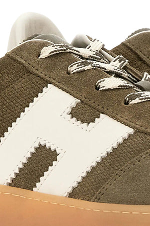 Sneakers da uomo Hogan modello Cool in camoscio con logo laterale dentellato