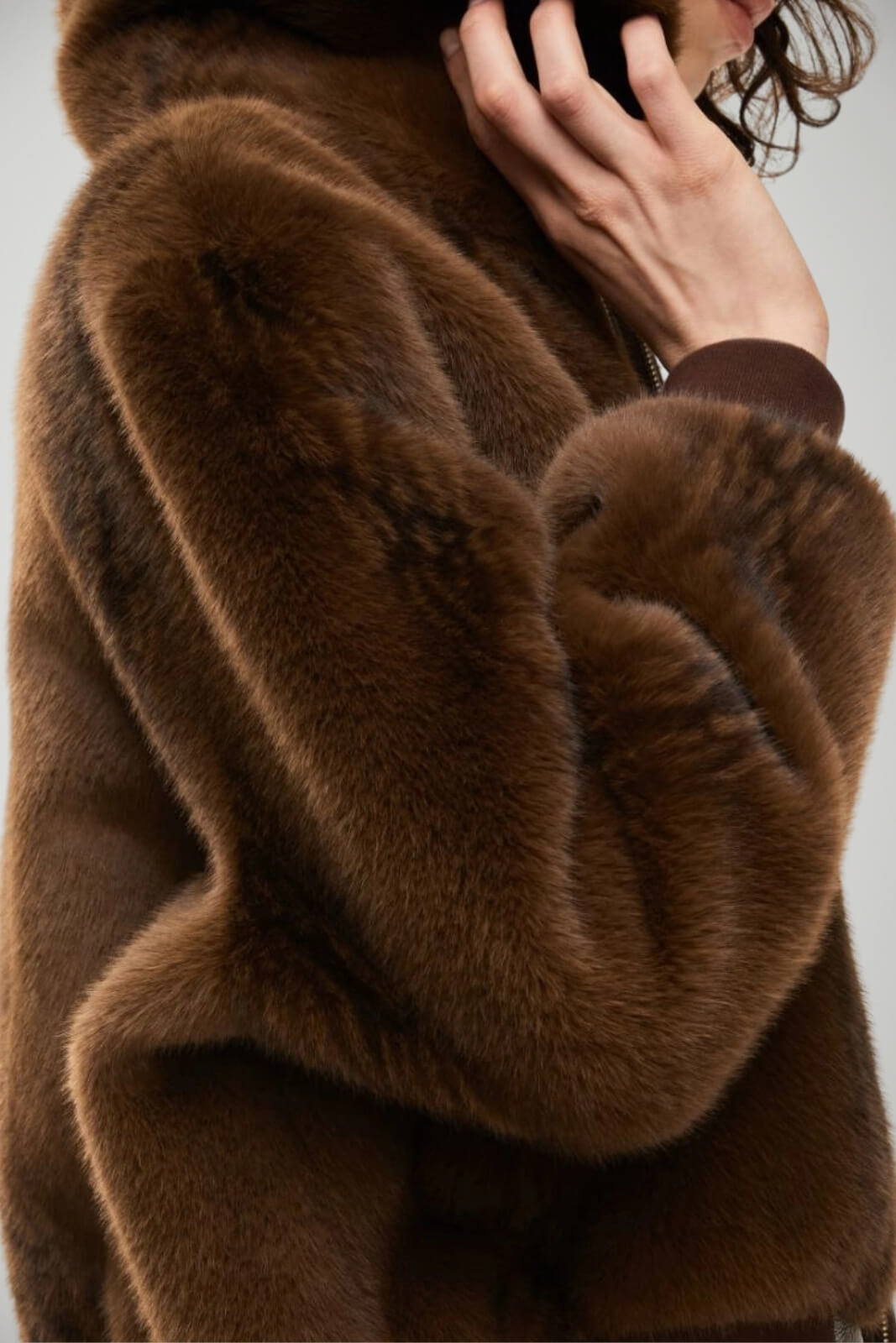 Bomber da donna I Blues in pelliccia sintetica dettaglio