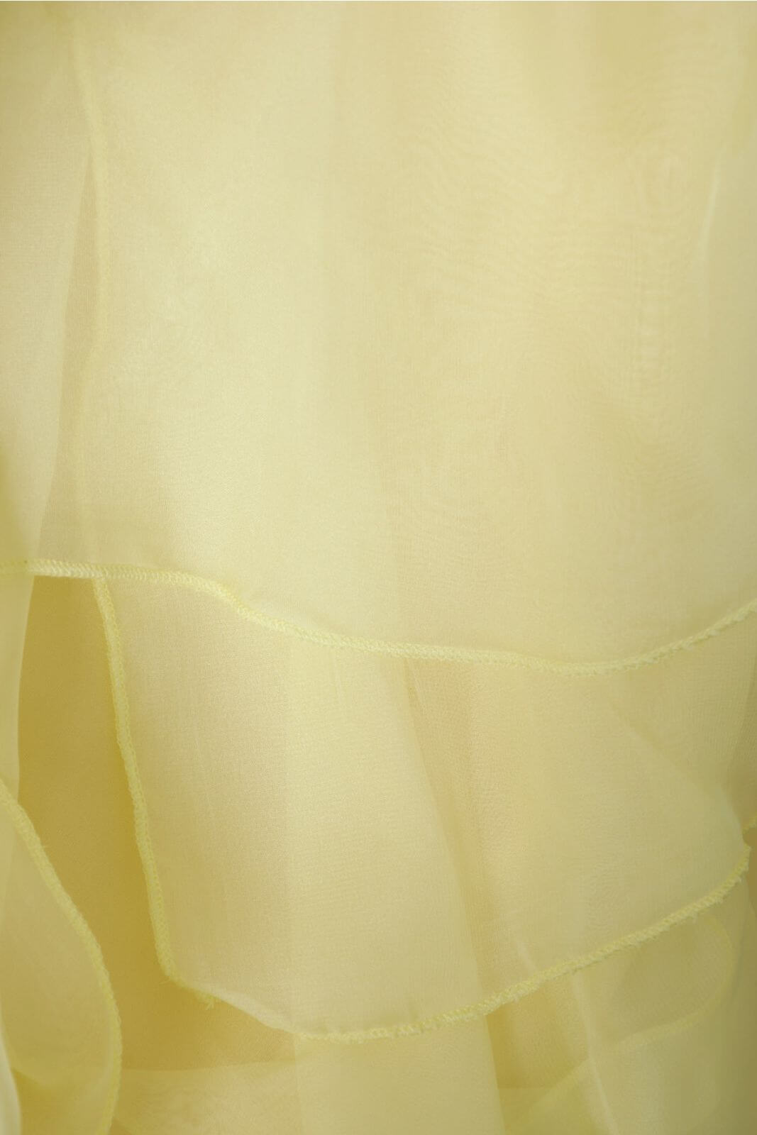 Vestido imperial de mujer con volantes