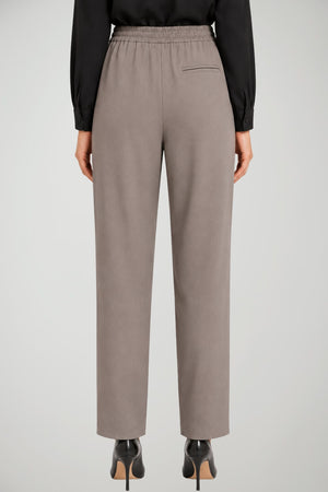 Kaos Pantaloni Donna a Palazzo Vita Alta