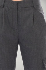Pantaloni da donna Kaos modello cargo gessati con pences