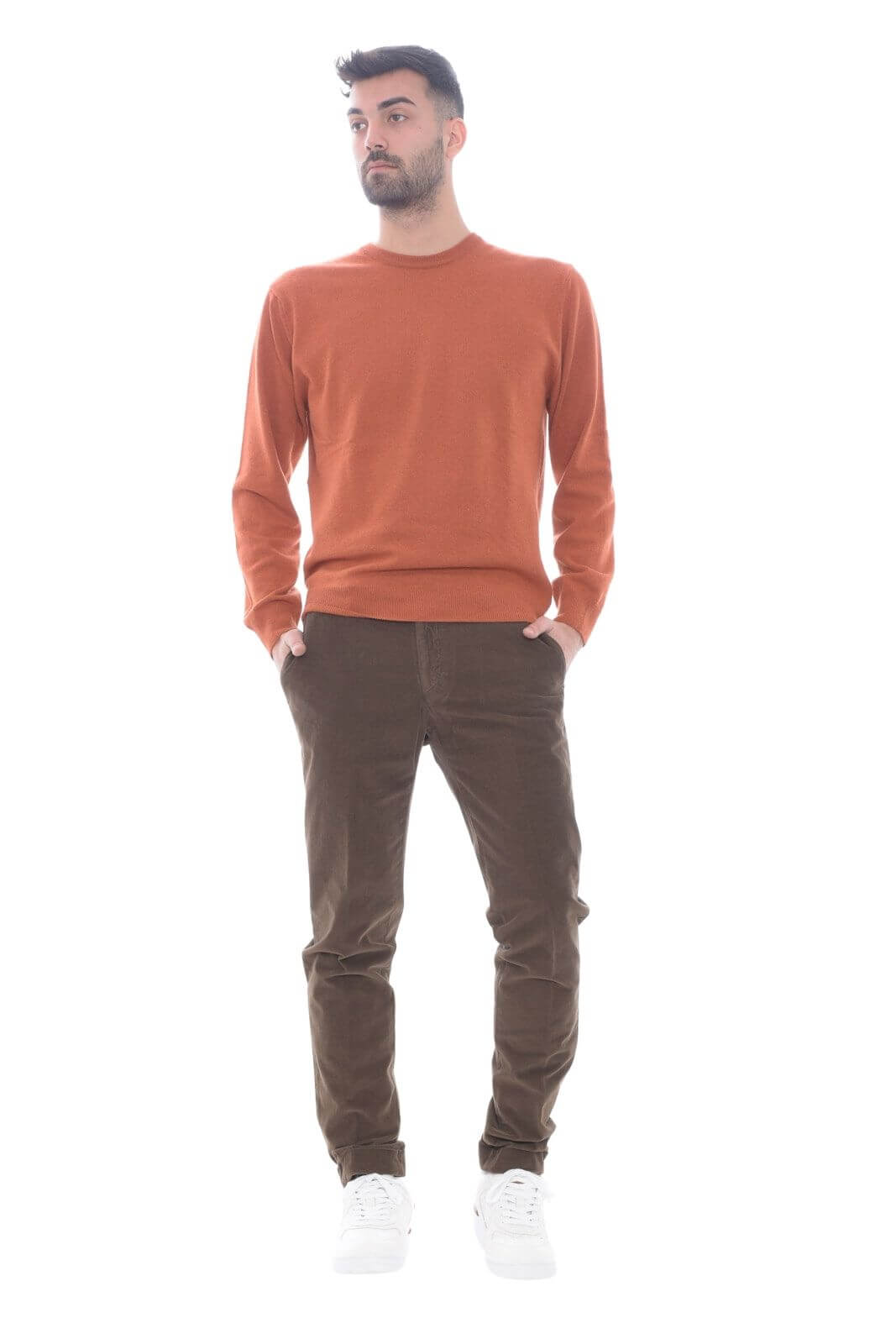 Pantalón de hombre Michael Coal BRAD confeccionado en terciopelo