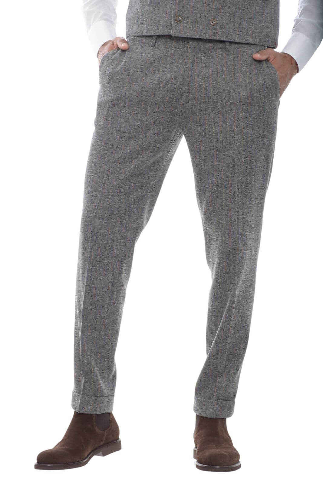 Regular fit men's trousers outfit