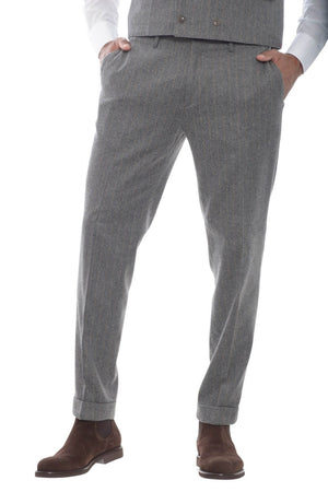 Regular fit men's trousers outfit