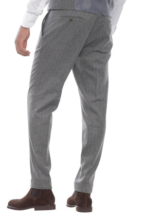 Regular fit men's trousers outfit