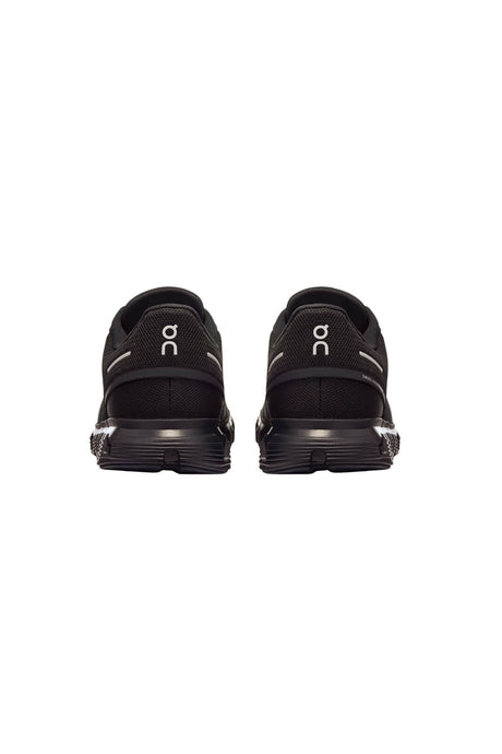Sneakers da uomo On con lacci elastici e logo laterale