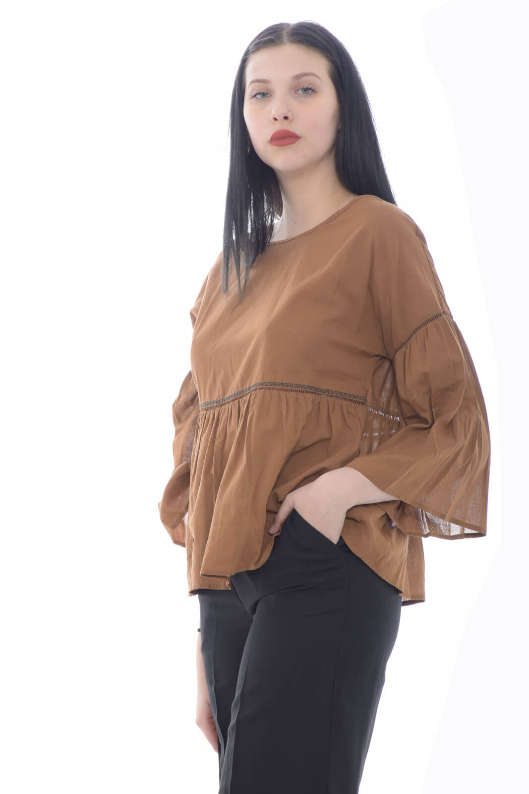 Blusa de mujer Liu Jo con pedrería en la cintura