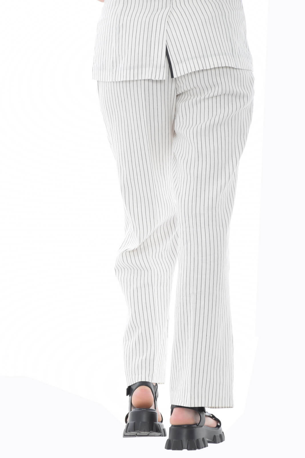 Le Sarte del Sole Women's trousers in striped pattern