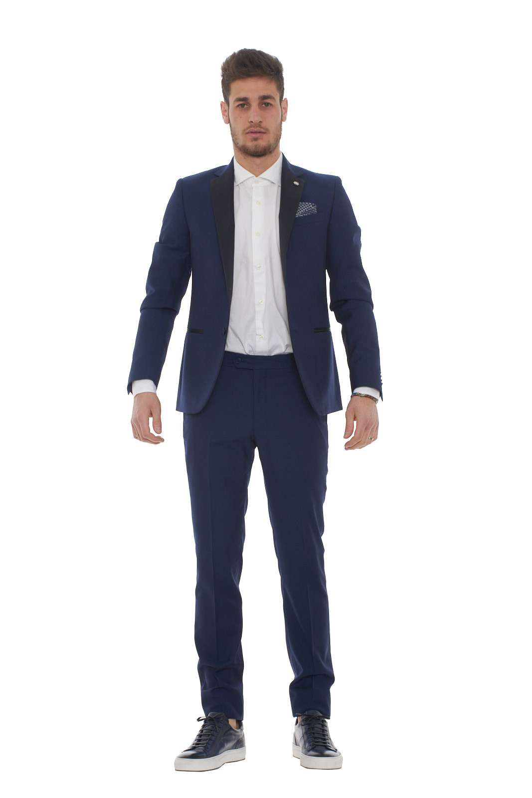 Manuel Ritz Men's suit with satin lapel collar