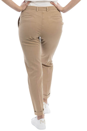 19.70 Pantalón chino de mujer