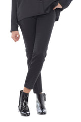 Seventy Pantalón de mujer con acabado geométrico.