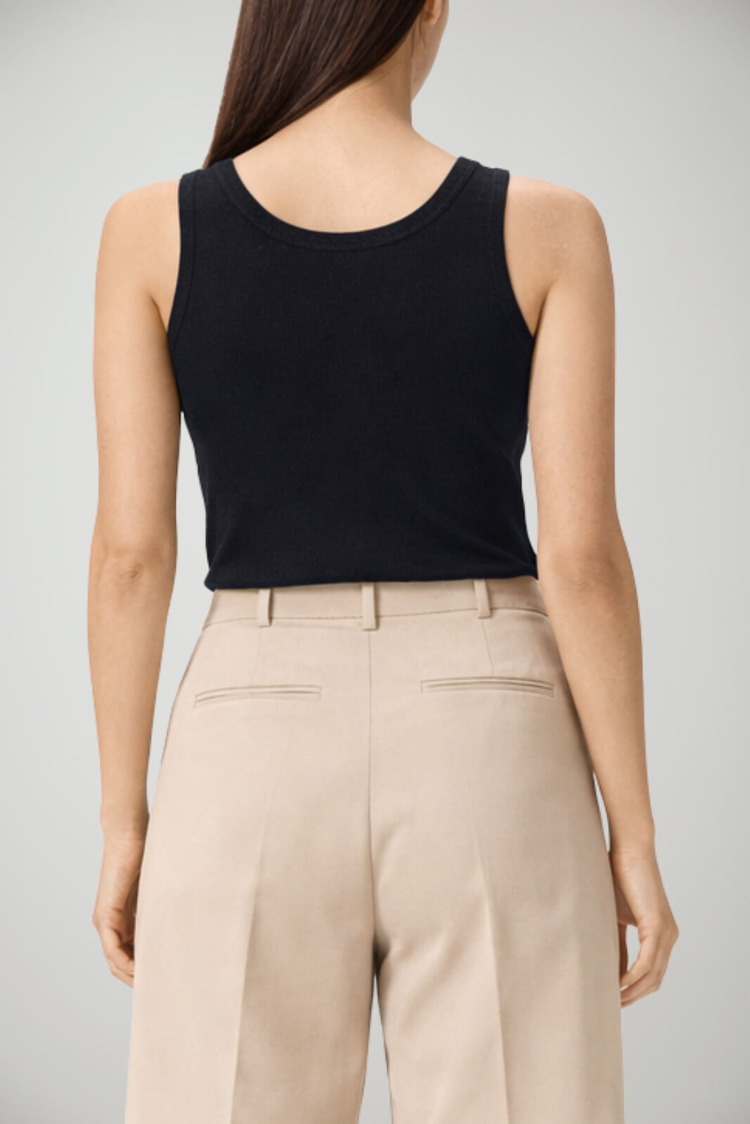 Canotta da donna Pinko a costine con logo centrale