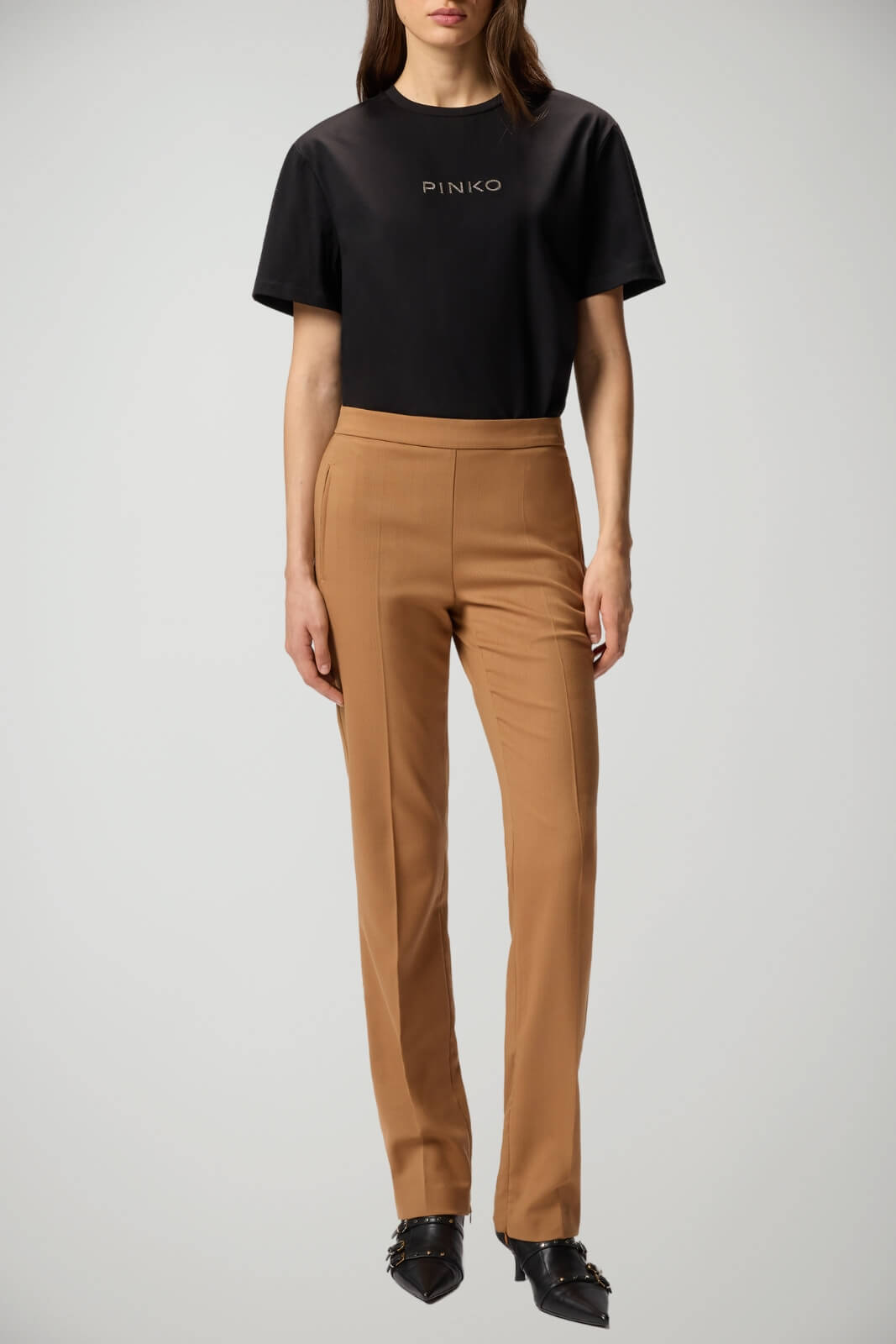 T-shirt da donna Pinko Strepitoso con strass outfit