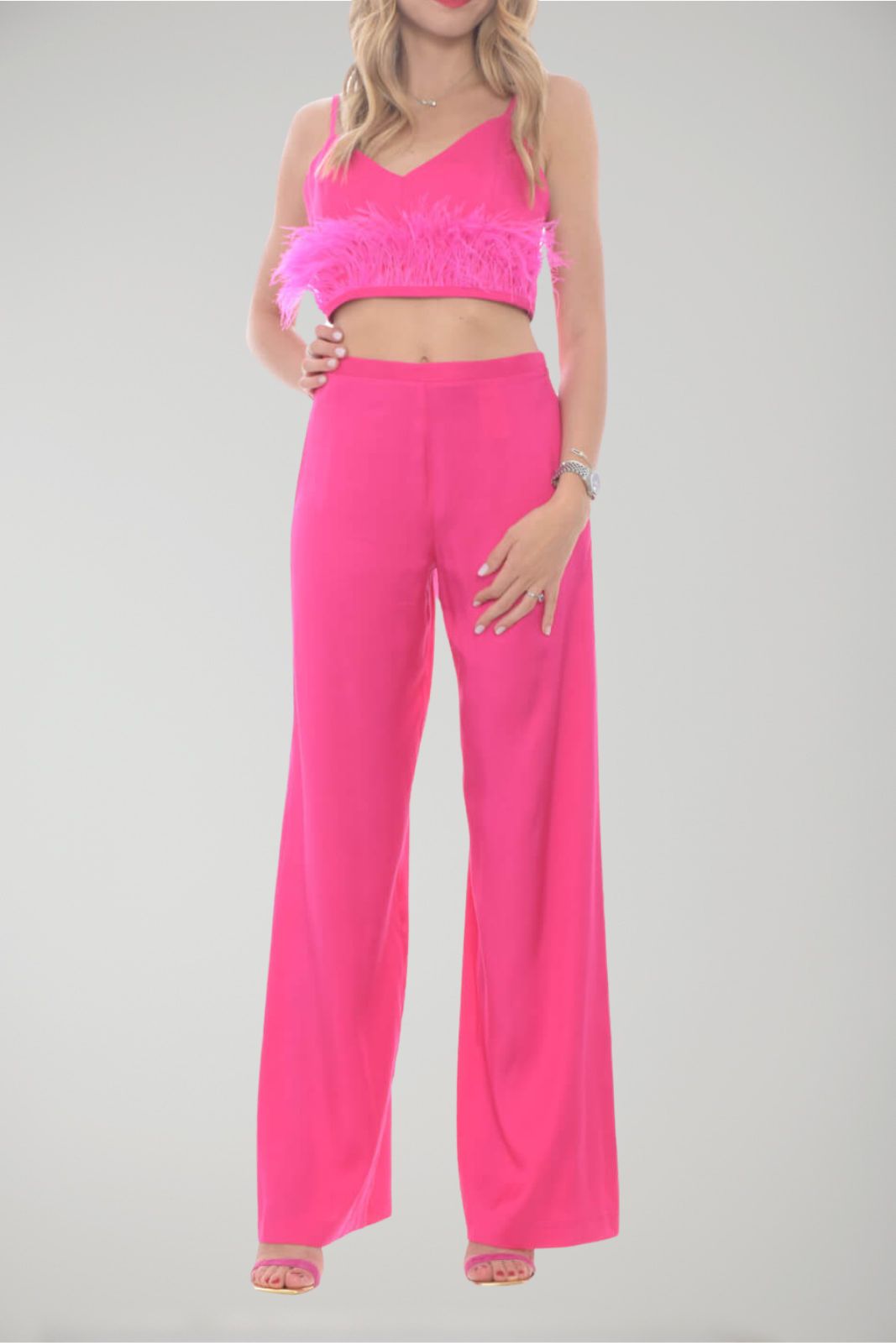 Crop top imperial con plumas