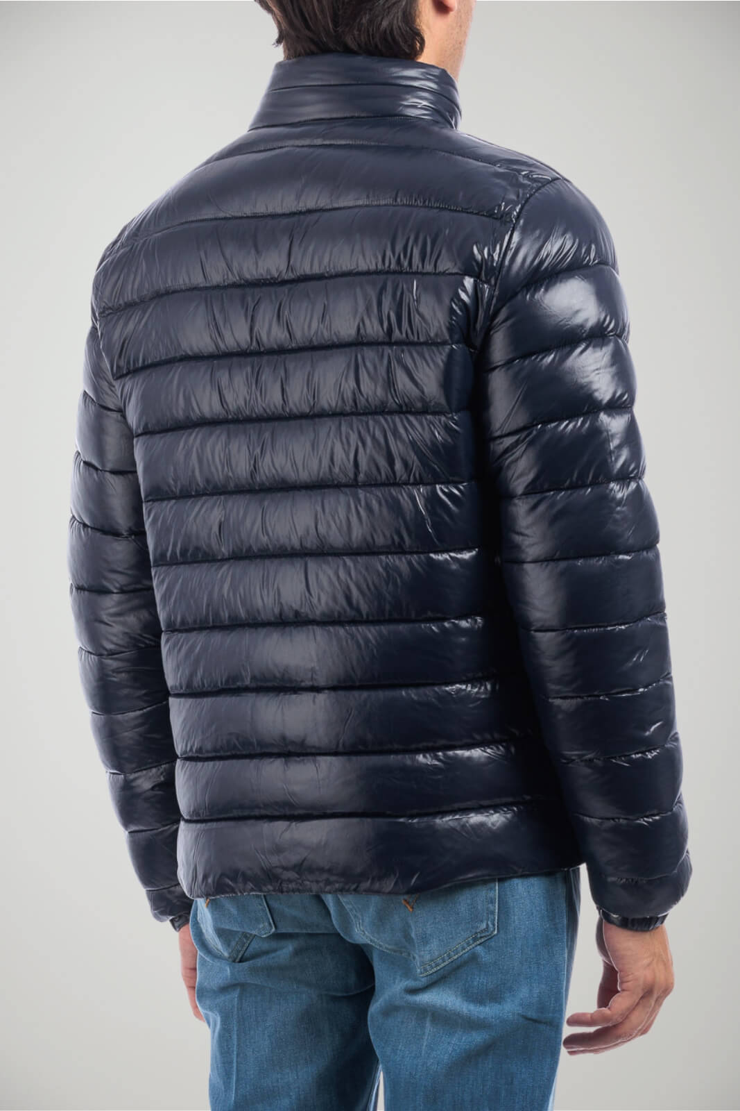 Piumino uomo corto trapuntato retro