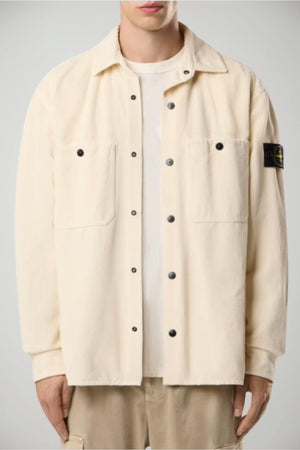 Camicia da uomo Stone Island overshirt in velluto corduroy fronte 1