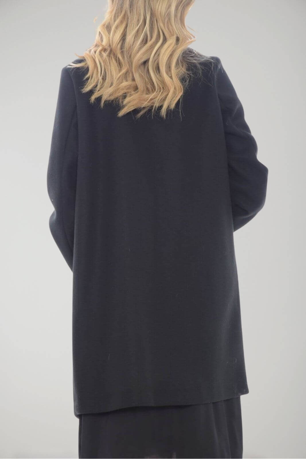 Cappotto donna the abito nero monopetto retro