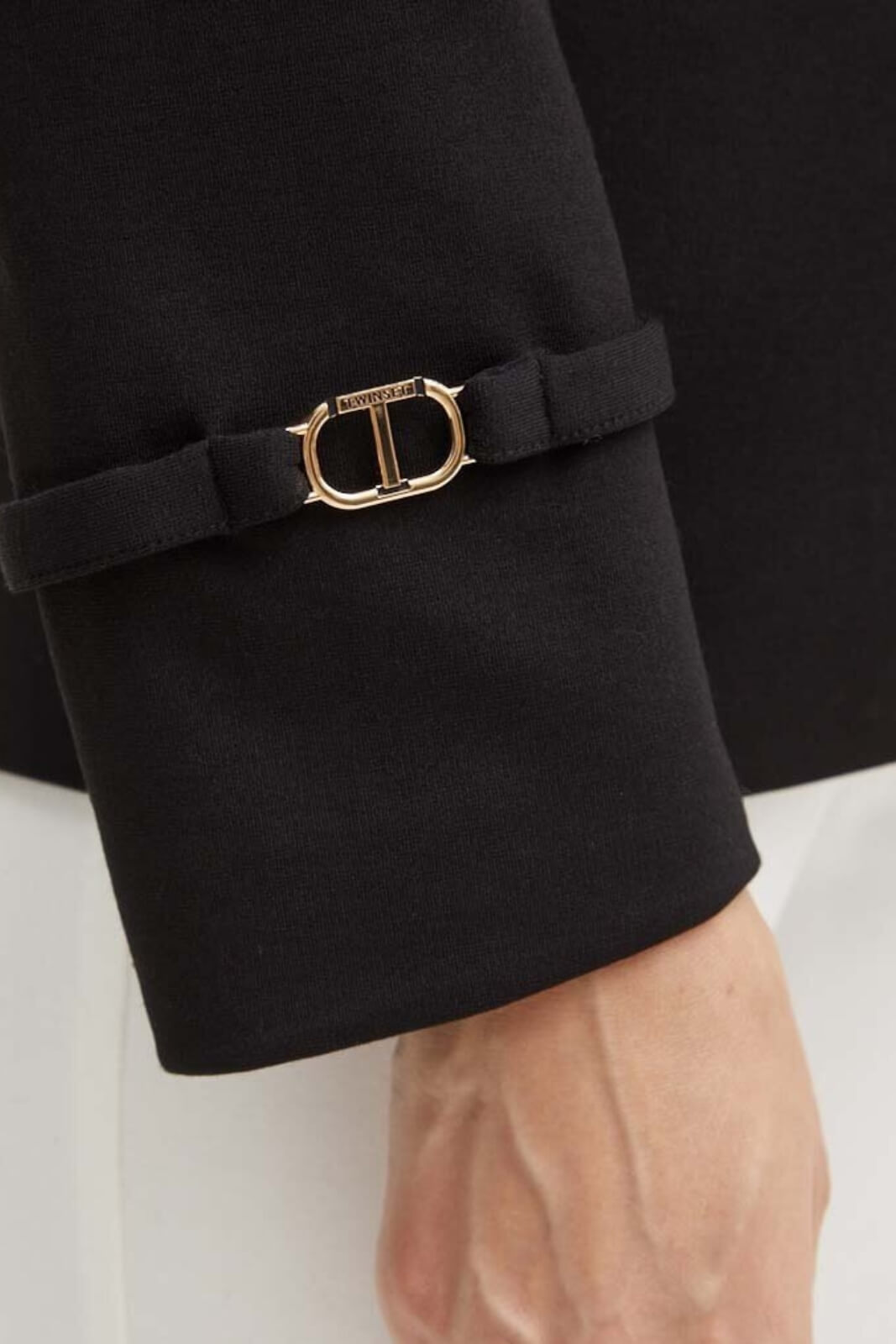 Blazer donna Twinset con cinturino oval-t dettaglio