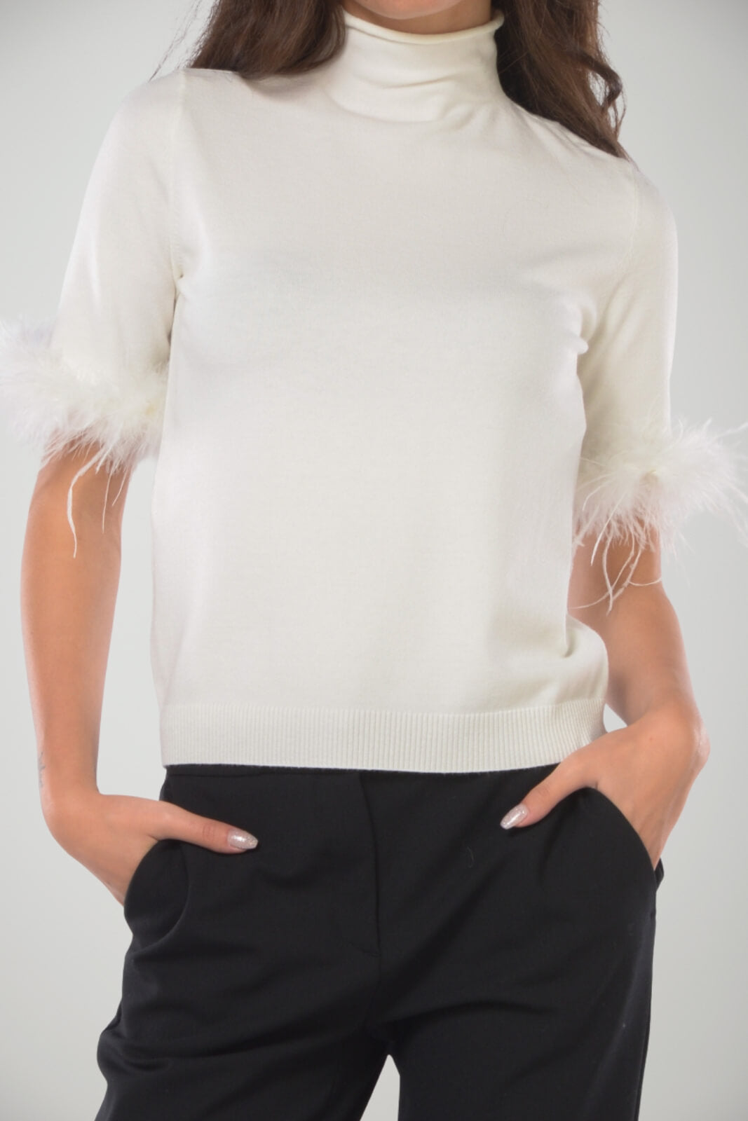 Lupetto da donna Twinset a maniche corte con piume rimovibili