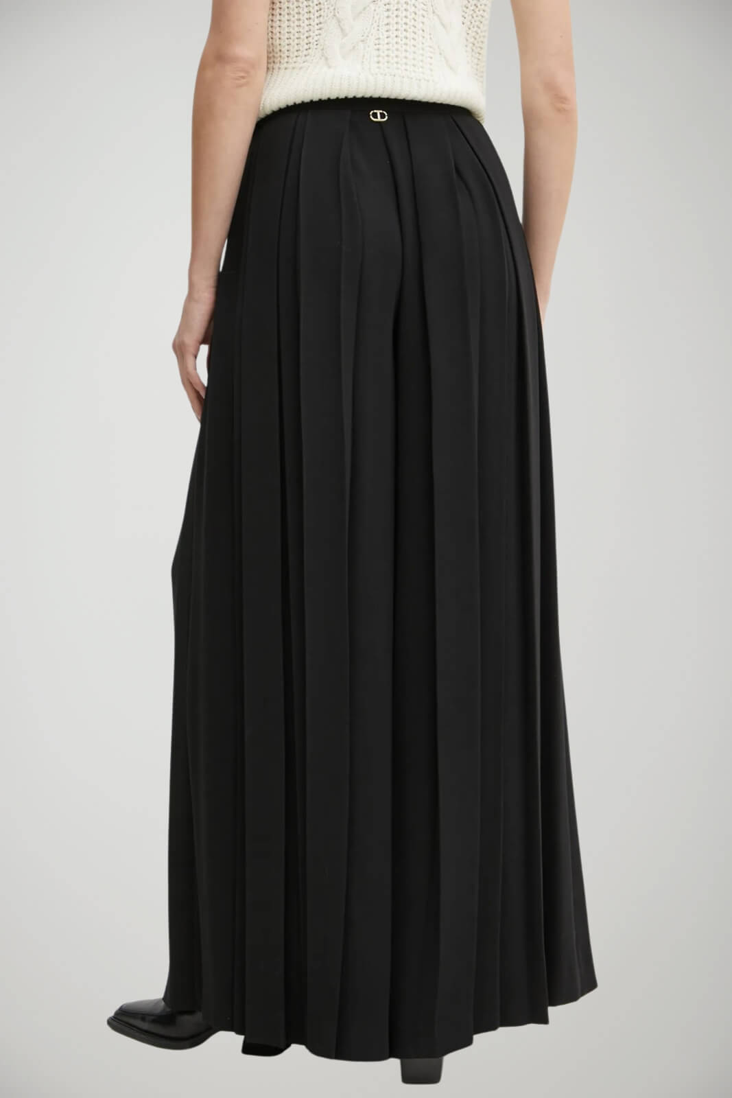 Pantaloni da donna Twinset con plissè e vita alta