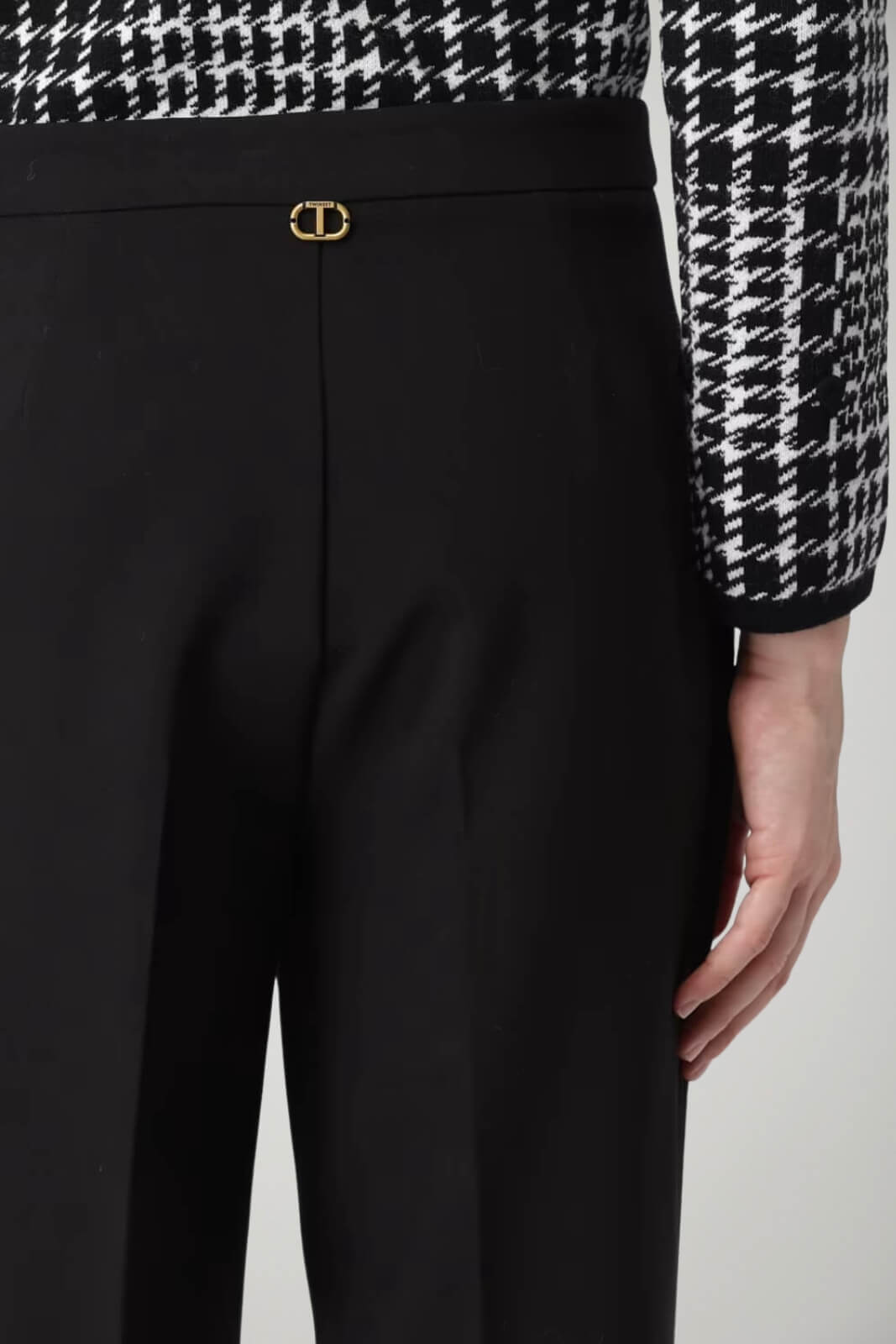 Twinset Milano Pantaloni Donna a Zampa Tinta Unita in Crepe