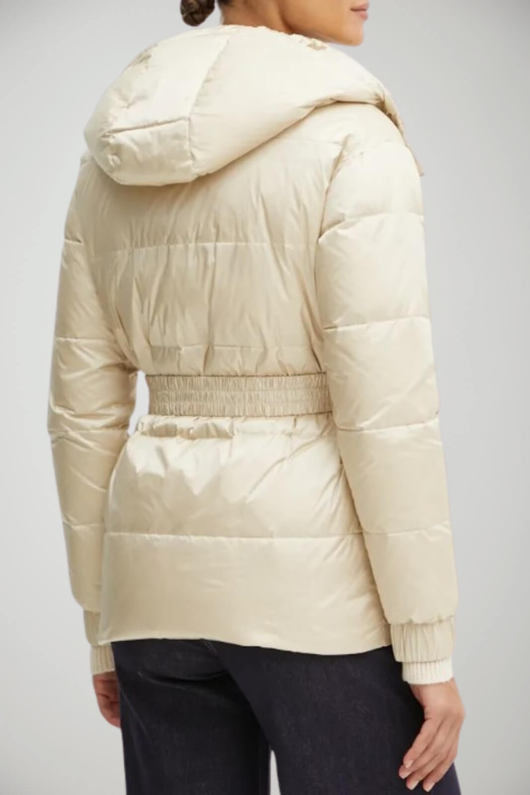 Piumino da donna Twinset con cappuccio e cintura retro