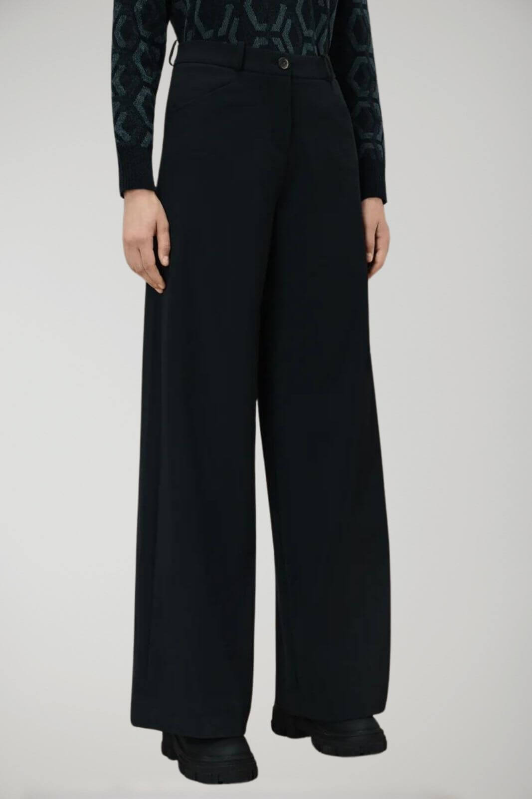 Pantaloni cropped con risvolto nero | Maqueda Donna Curvy