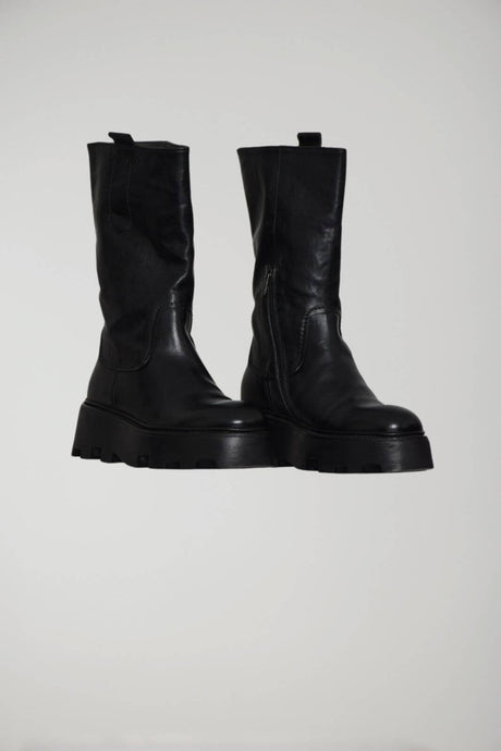 Hundred Women's MUSTANG Ankle Boots