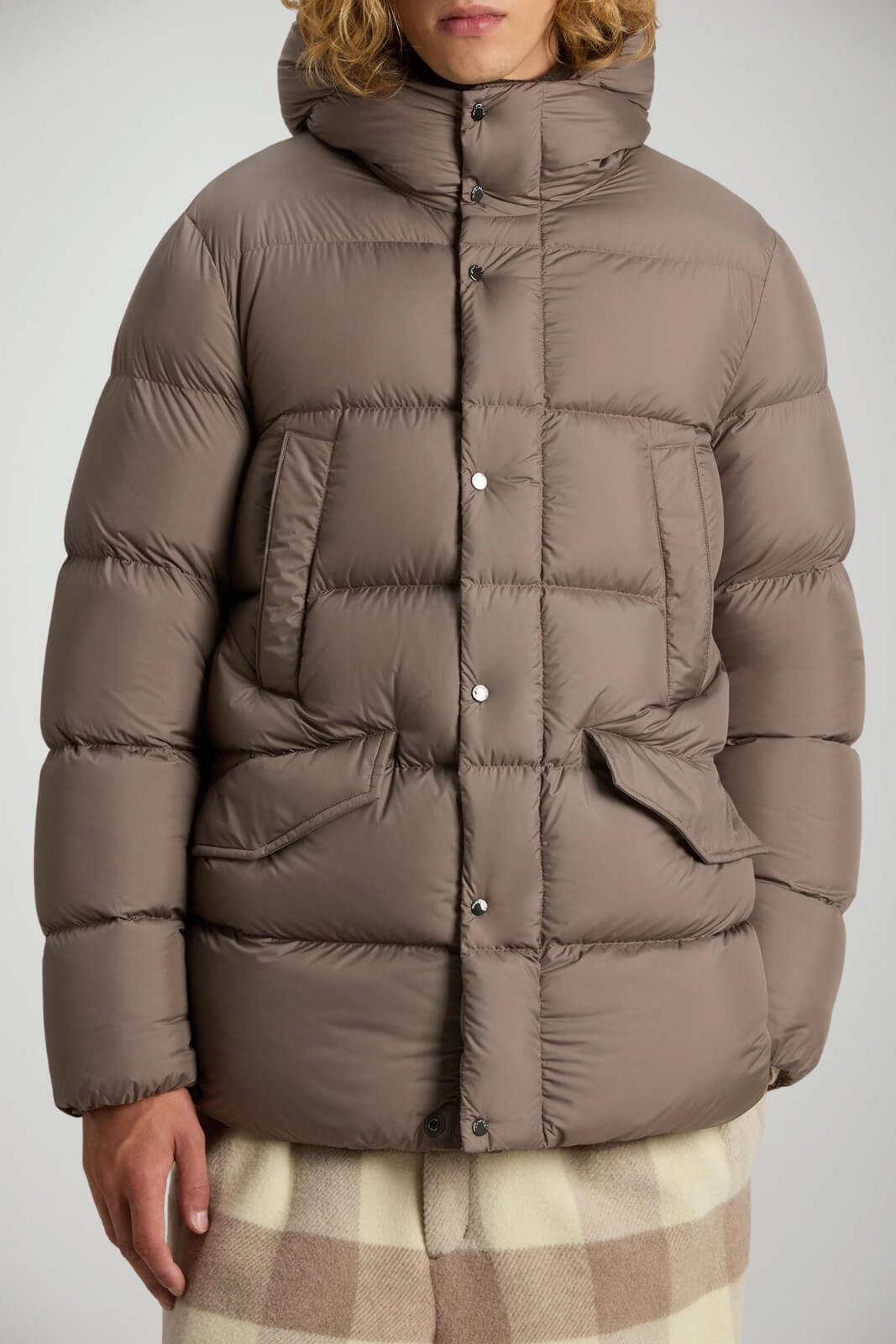 Piumino lungo da uomo Woolrich con cappuccio e tasche