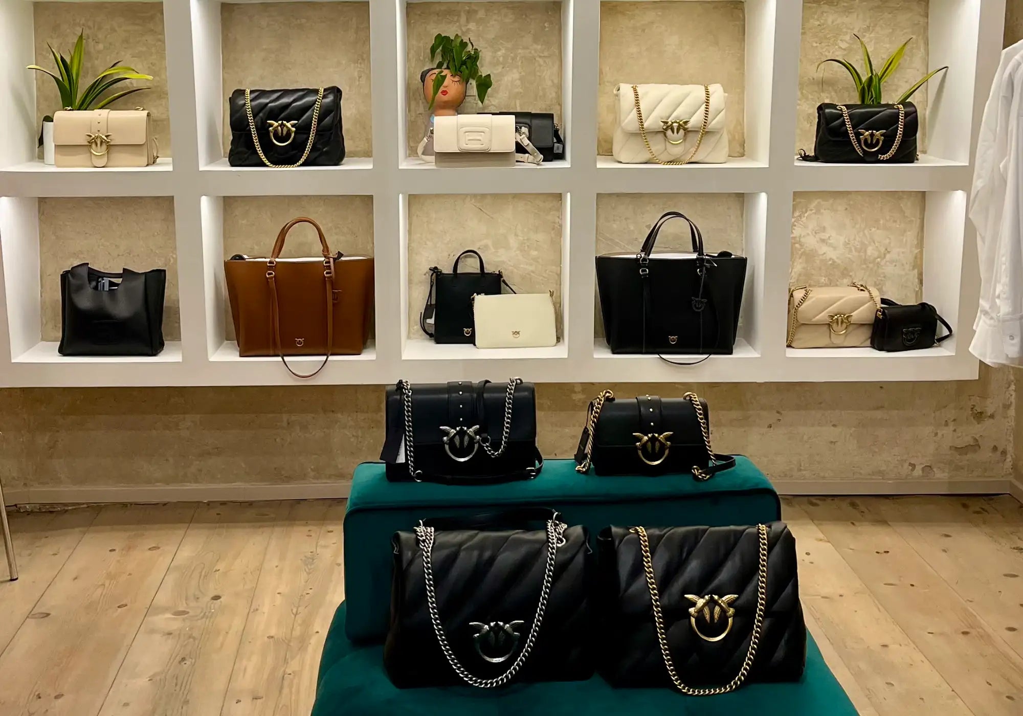 boutique abbigliamento firmato